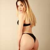 laumikus from onlyfans