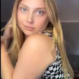 roseyasscheeks from onlyfans